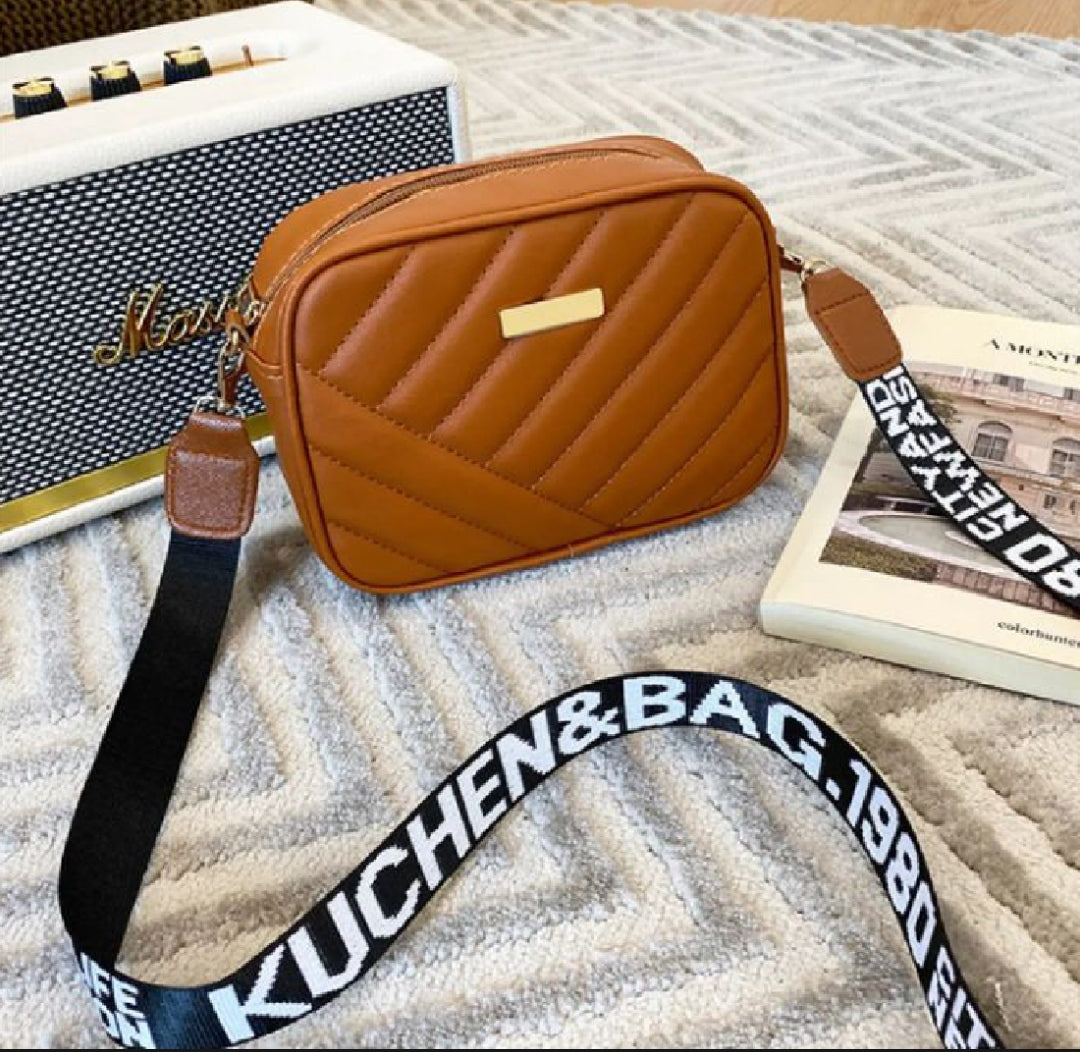 Women's Leather Crossbody & Shoulder Handbag