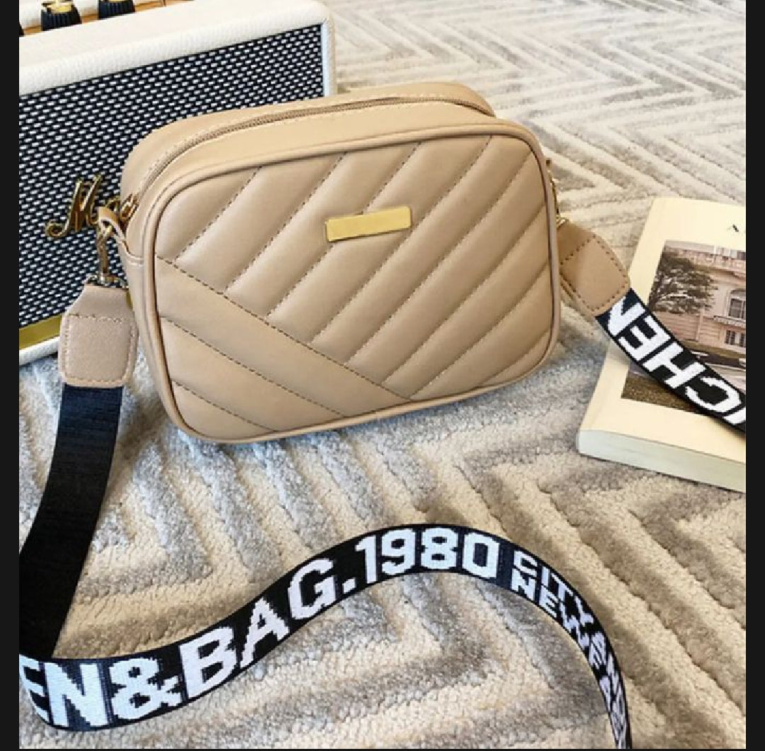 Women's Leather Crossbody & Shoulder Handbag