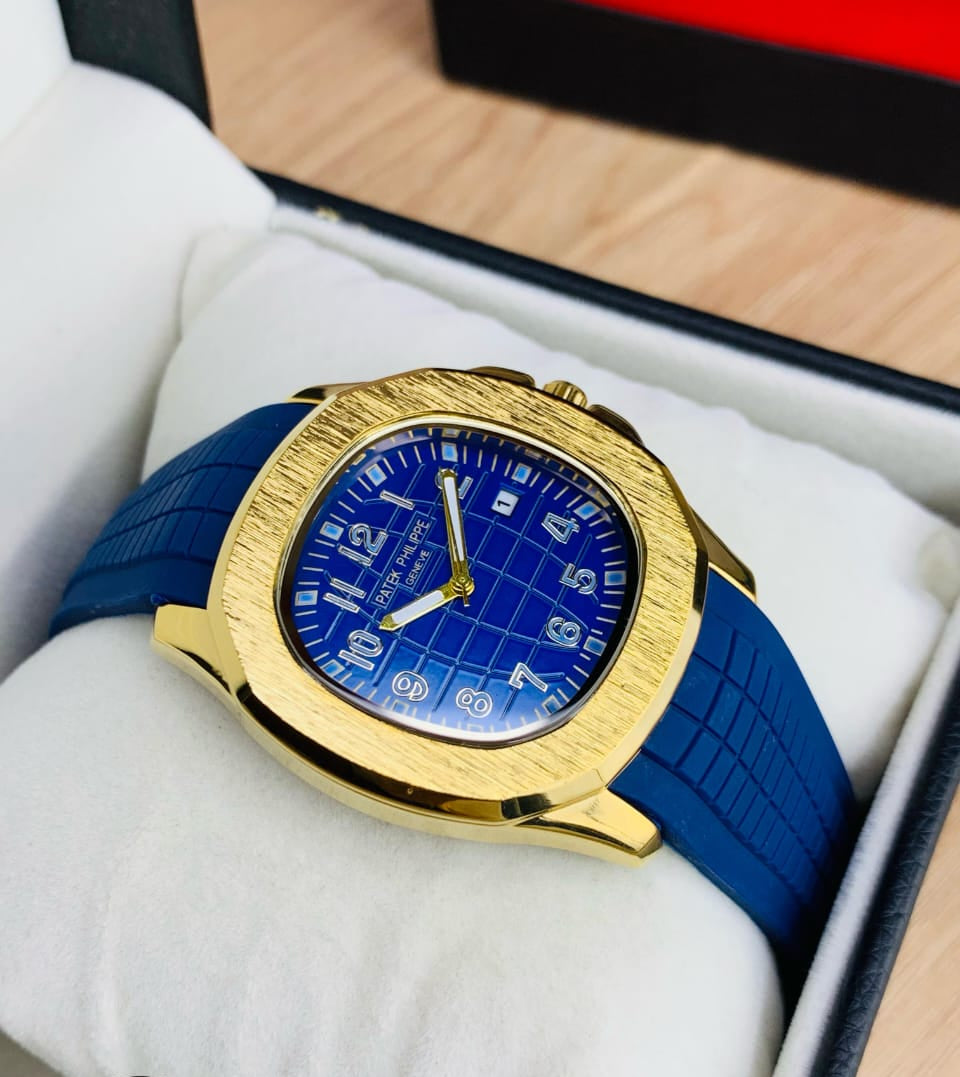 Patek Philippe Nautilus Golden Bazel – Rubber Strap, Butterfly Lock, Date & Time