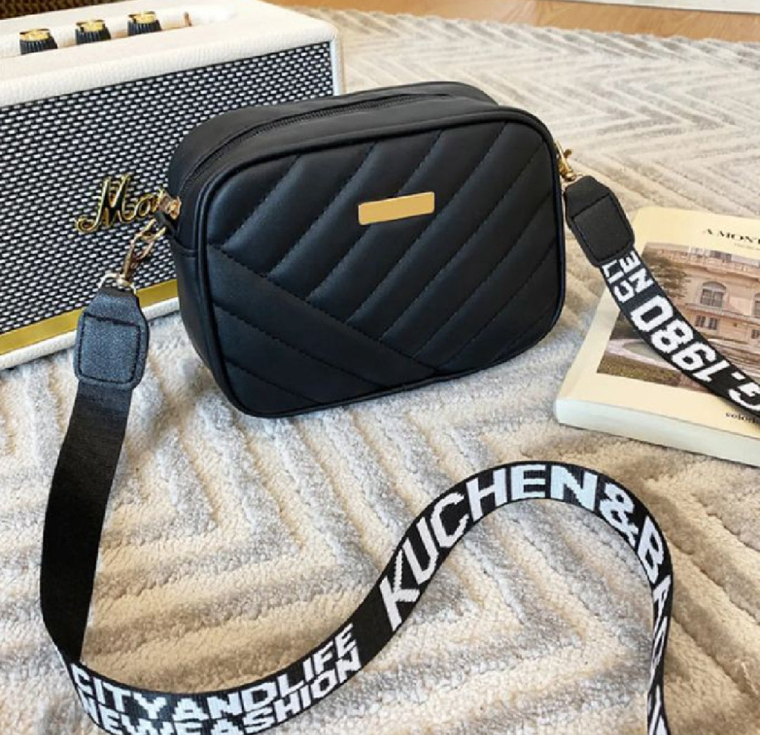 Women's Leather Crossbody & Shoulder Handbag
